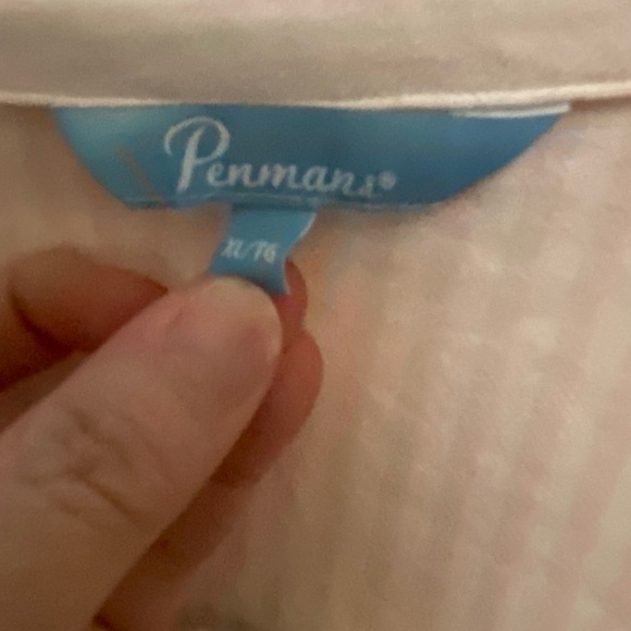 Button up top - Picture 2 of 3